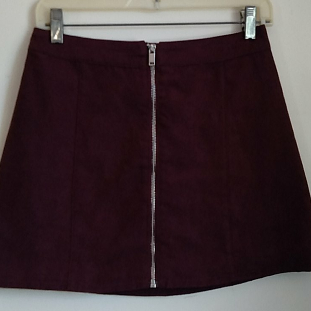 H and M faux suede maroon skirt sz 6